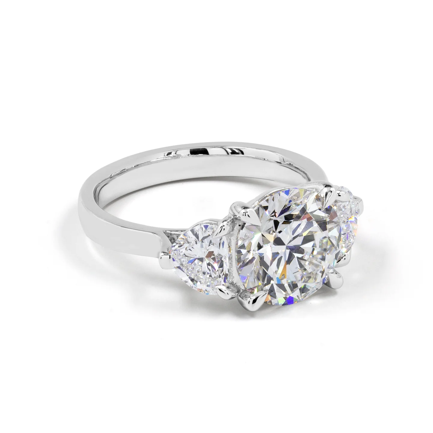 4.12 Cts 14k White Gold Round Shape 3 Stones Ring - Image 2