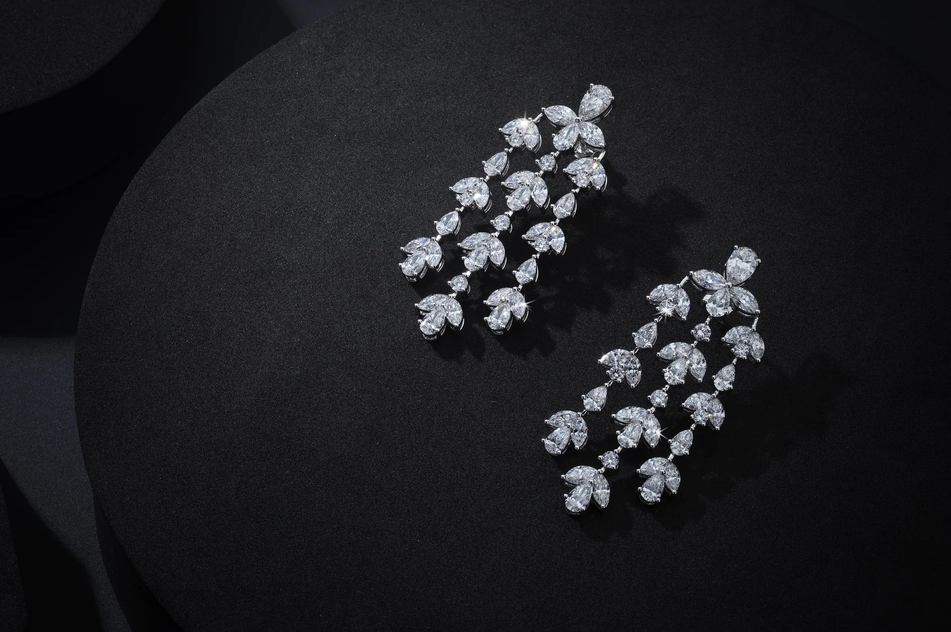 15.3 Cts 14k White Gold Mix Shape Special Earring - Image 3