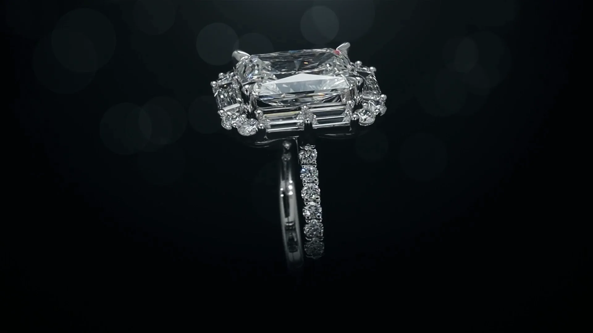 5.57 Cts 14k White Gold Radiant Shape Special Ring - Image 3