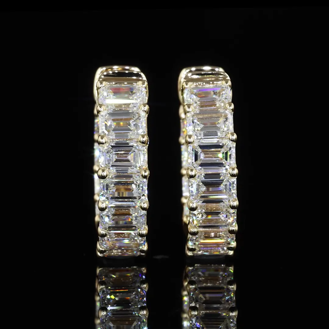 1.98 Cts 14k Yellow Gold Emerald Shape Huggies Earring - Image 3