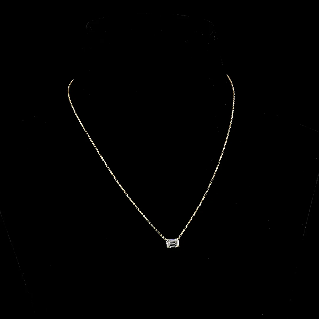 1.06 Cts 14k Yellow Gold Emerald Shape Solitaire Pendant - Image 4