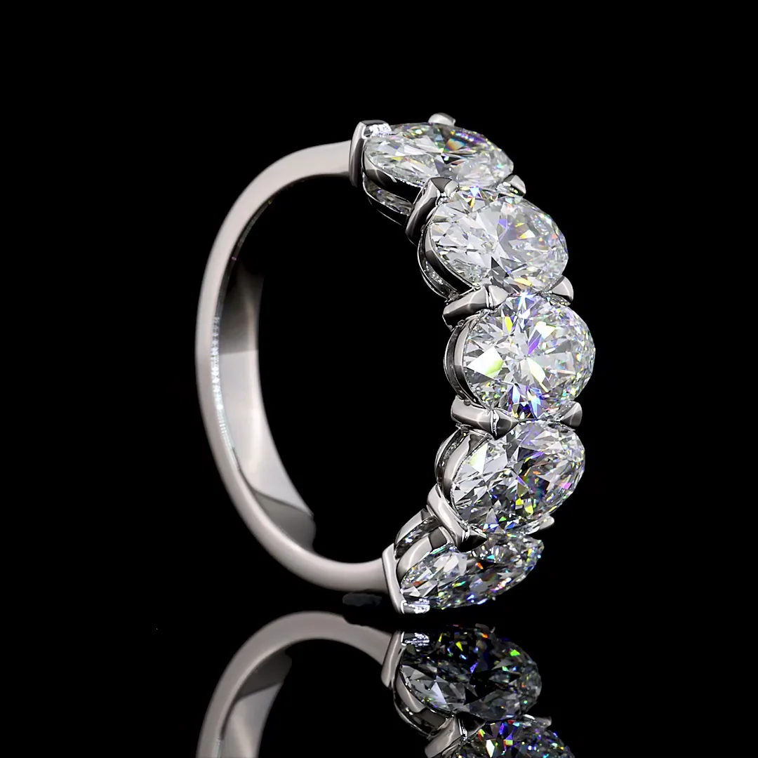 4.64 Cts Platinum Oval Shape 5 Stones Eternity Band - Image 2