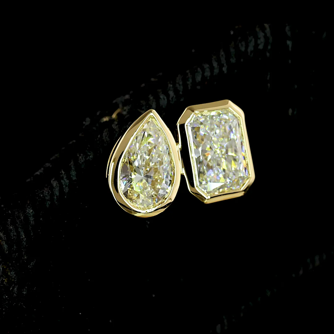1.67 Cts 14k Yellow Gold Mix Shape Studs Earring - Image 2