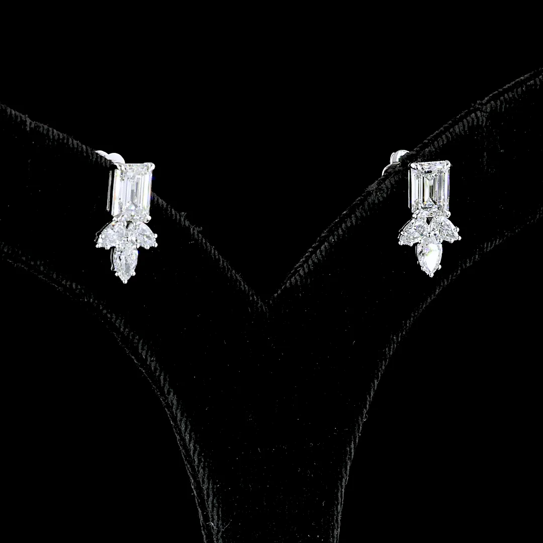 2.96 Cts 14k White Gold Emerald Shape Hanging Earring - Video