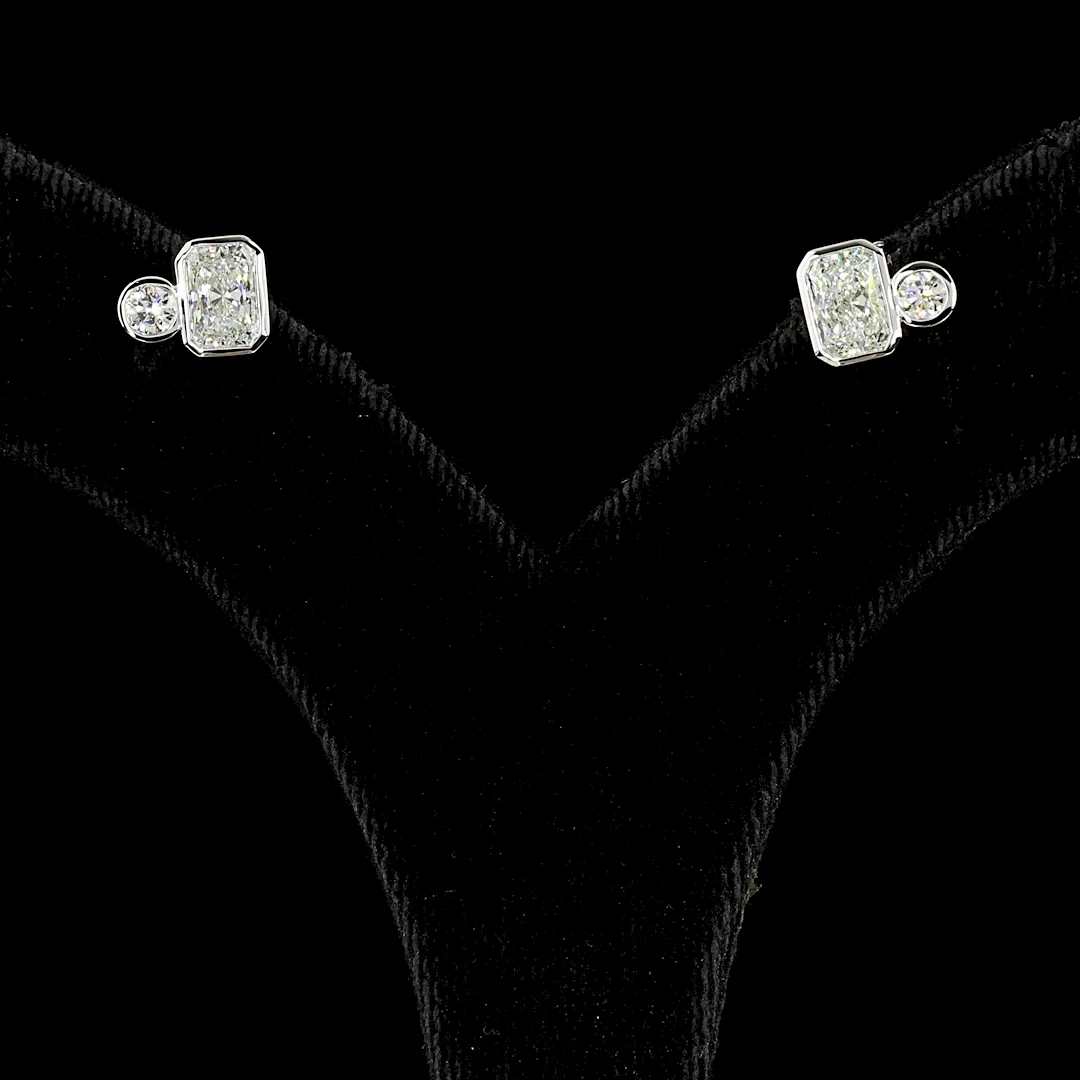 1.45 Cts 14k White Gold Round Shape Studs Earring - Image 3