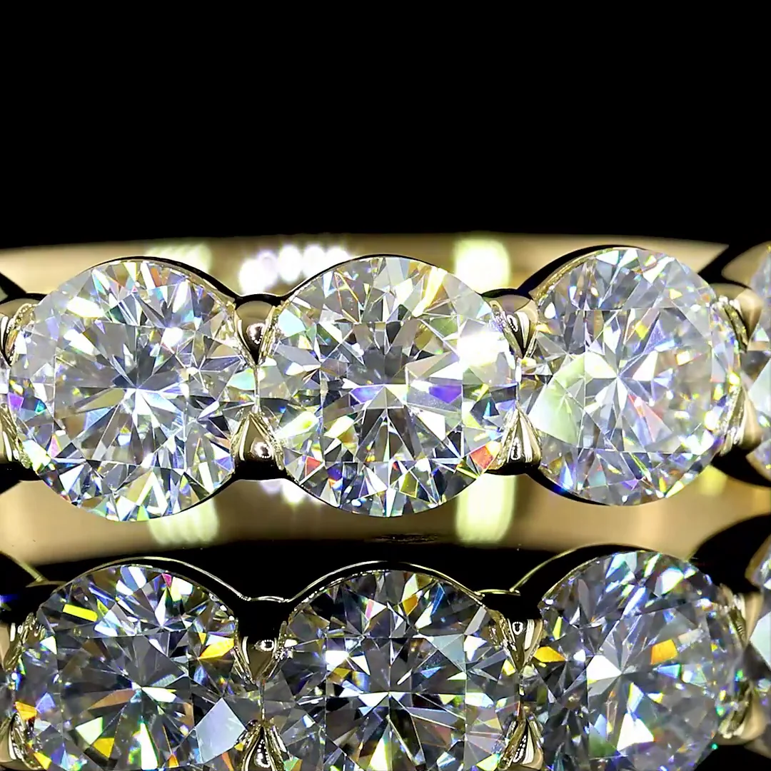 2.12 Cts 14k Yellow Gold Round Shape 7 Stones Eternity Band - Image 3