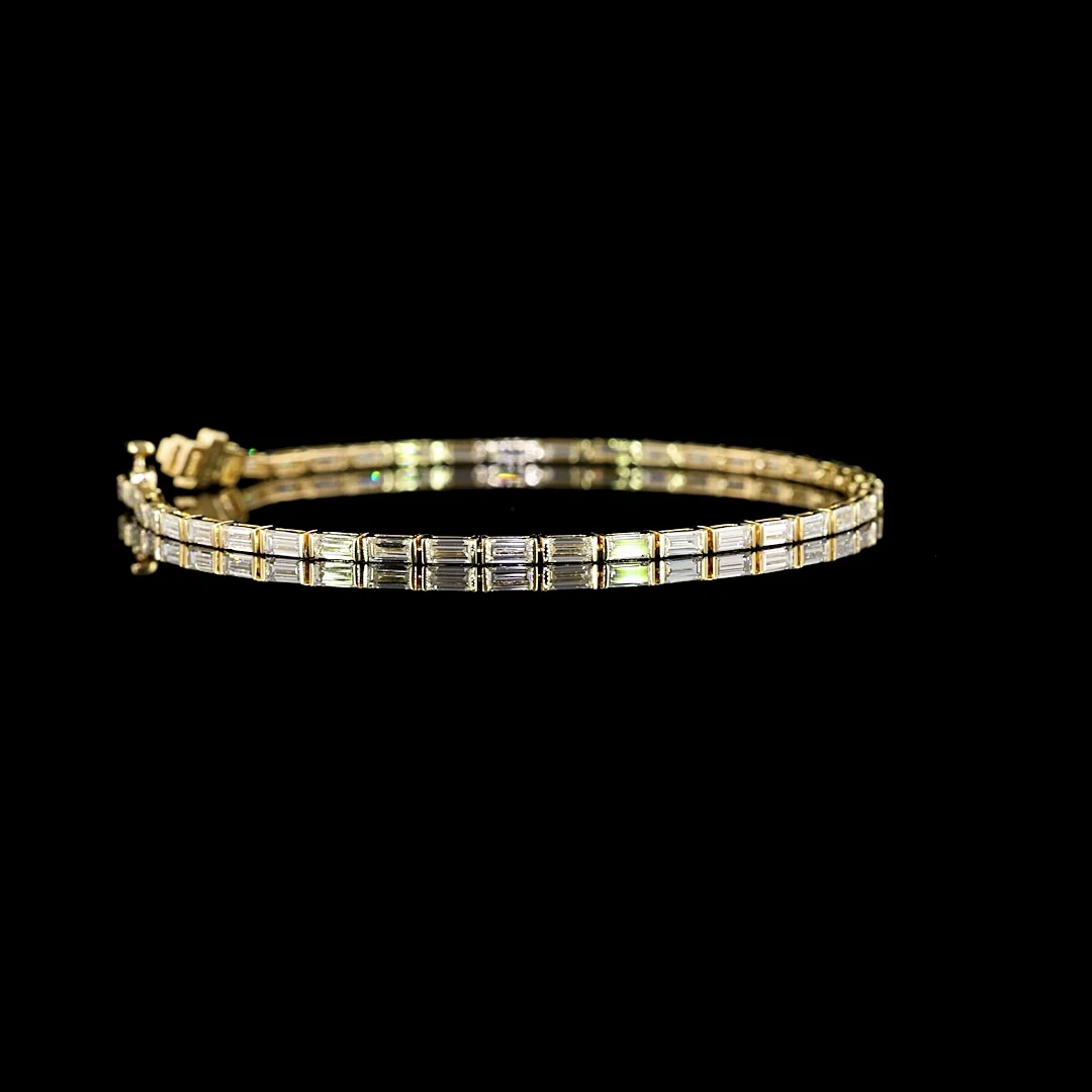 3.12 Cts 14k Yellow Gold Baguette Shape Tennis Bracelet - Video