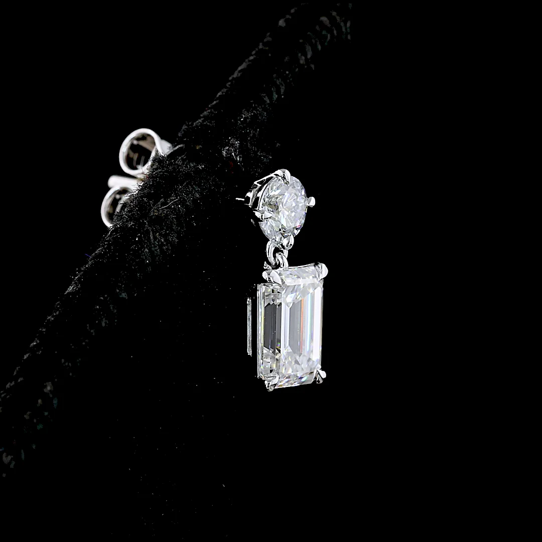 1.58 Cts 14k White Gold Emerald Shape Hanging Earring - Image 2