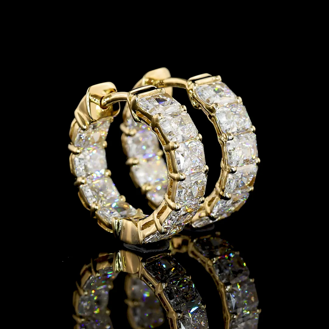 2.89 Cts 14k Yellow Gold Radiant Shape Huggies Earring - Video
