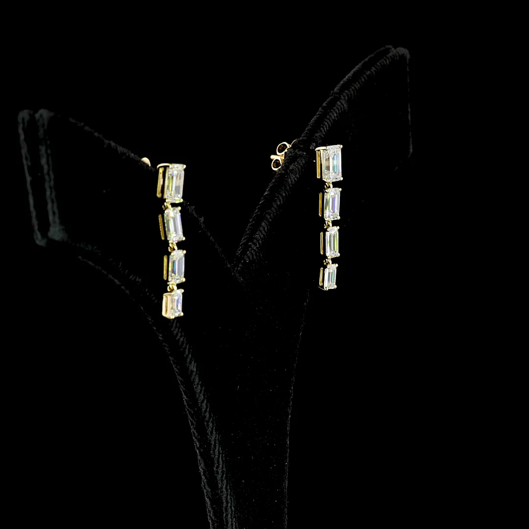 2.47 Cts 14k Yellow Gold Emerald Shape Hanging Earring - Video