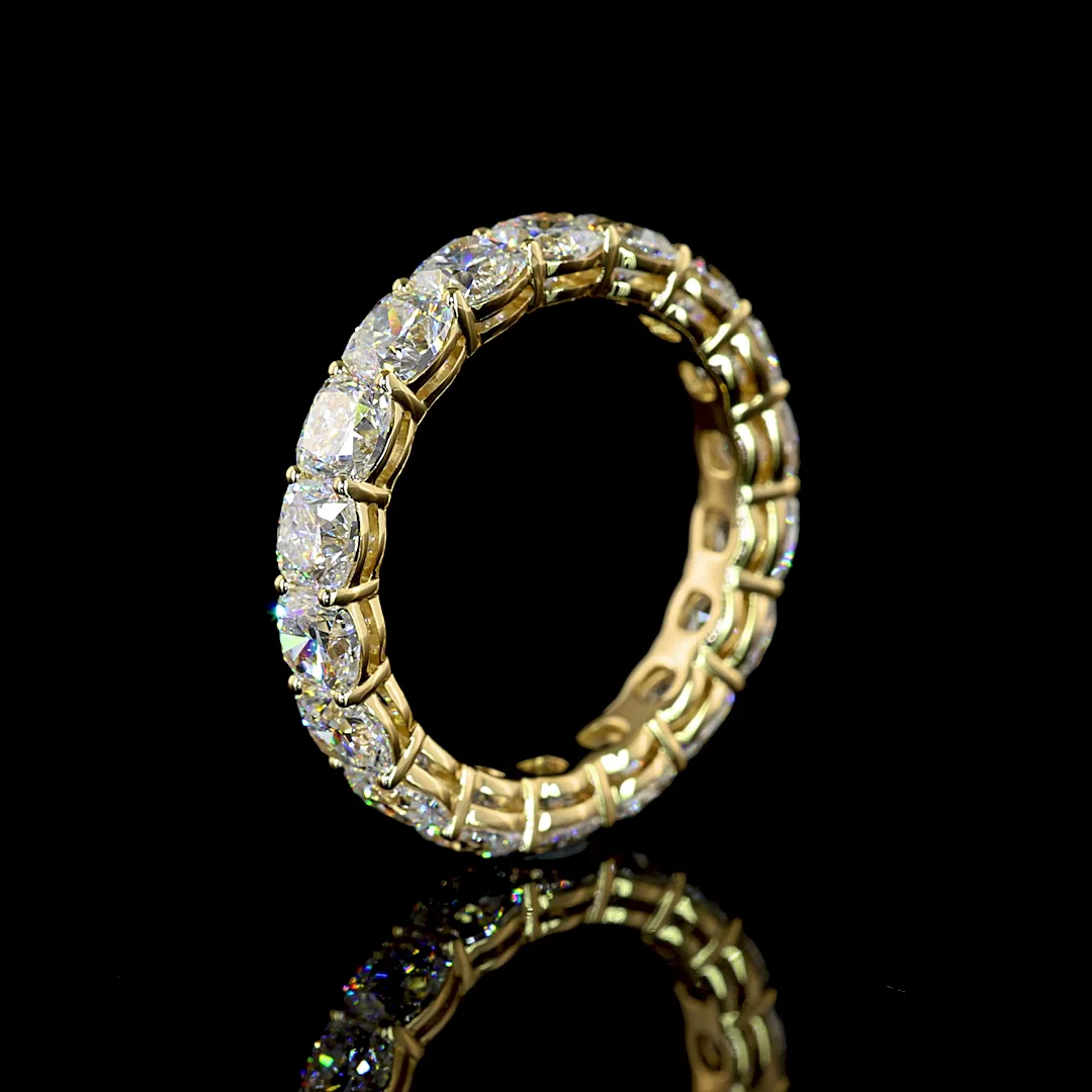 4.5 Cts 14k Yellow Gold Square Cushion Brilliant Shape Eternity Band Eternity Band - Video