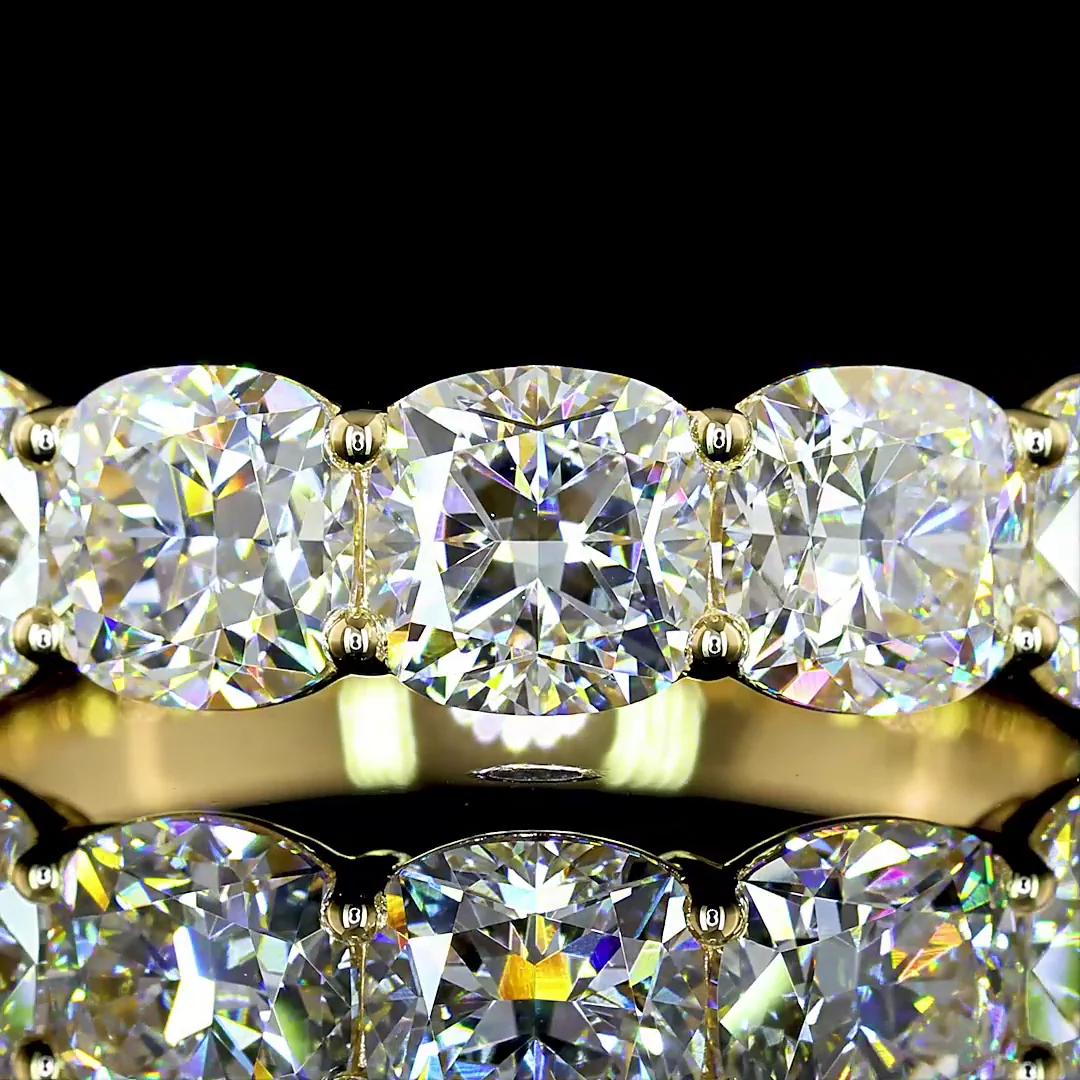 3.91 Cts 14k Yellow Gold Square Cushion Brilliant Shape 7 Stones Eternity Band - Image 3