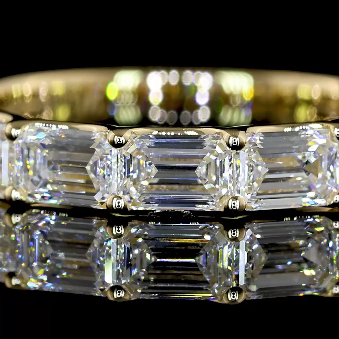 1.95 Cts 14k Yellow Gold Emerald Shape Half Eternity Eternity Band - Image 3