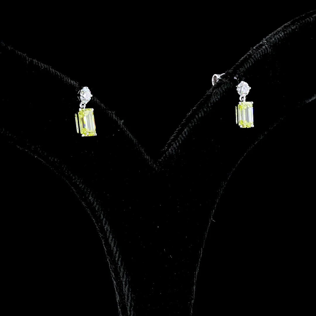 1.14 Cts 14k White Gold Round Shape Hanging Earring - Image 4