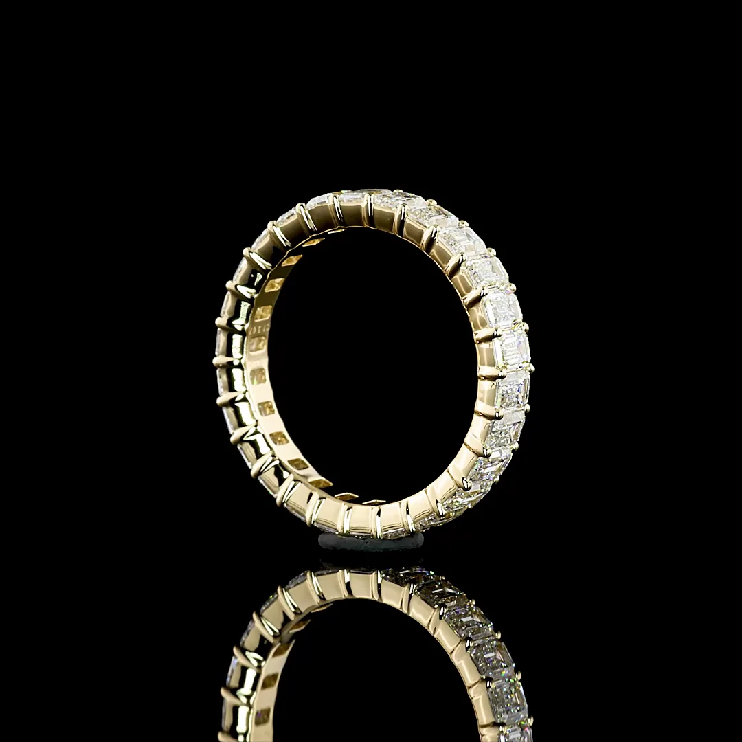 3.12 Cts 14k Yellow Gold Emerald Shape Eternity Band Ring - Image 2