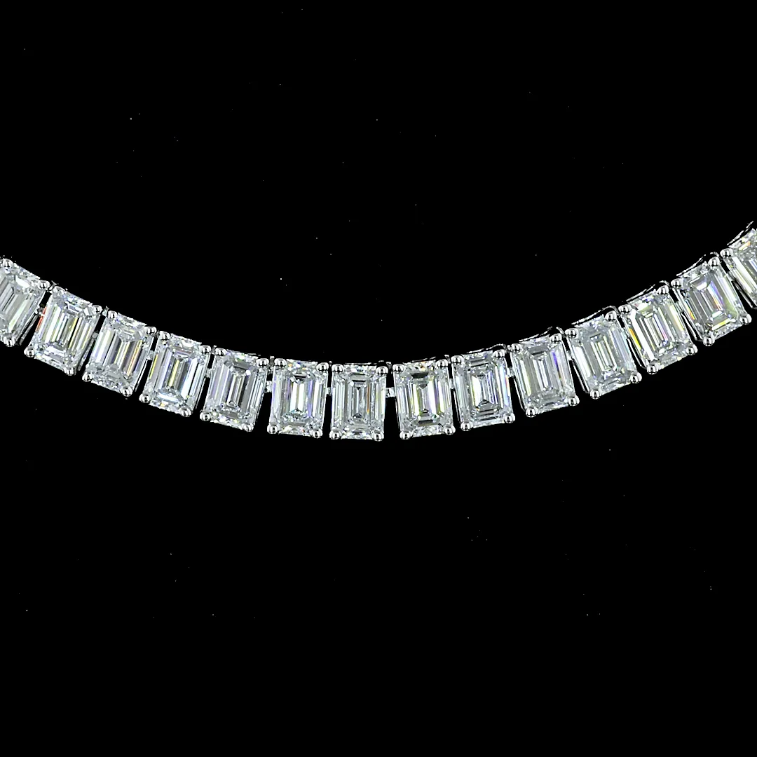 14.25 Cts 14k White Gold Emerald Shape Tennis Necklace - Image 3