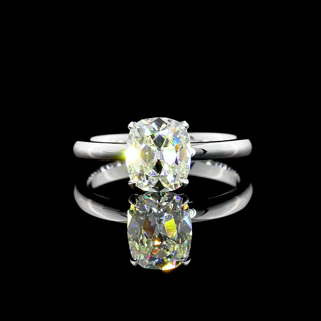 1.53 Cts 14k White Gold Antique Cushion Shape Solitaire Ring - Video