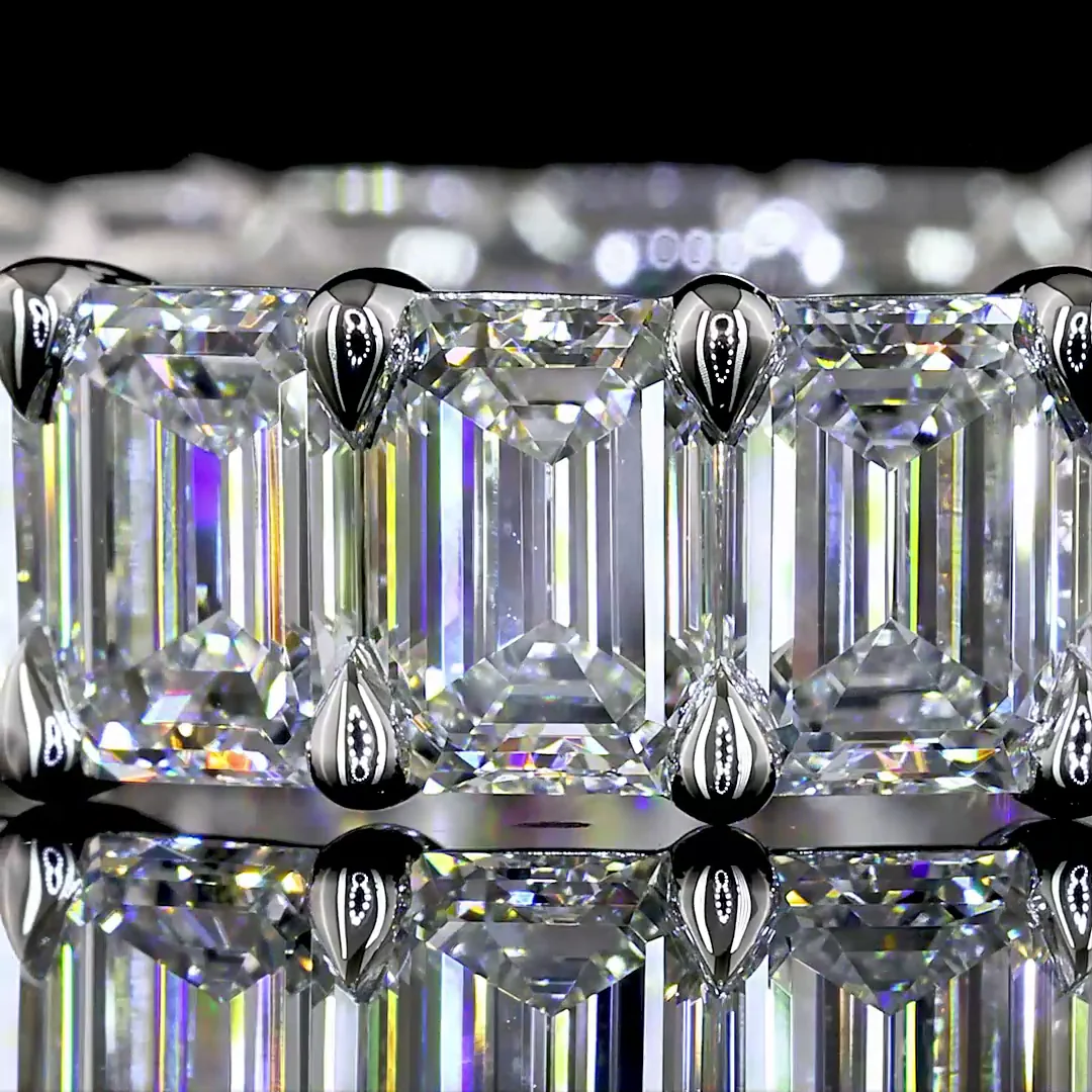 11.28 Cts Platinum Emerald Shape Eternity Band Eternity Band - Image 3