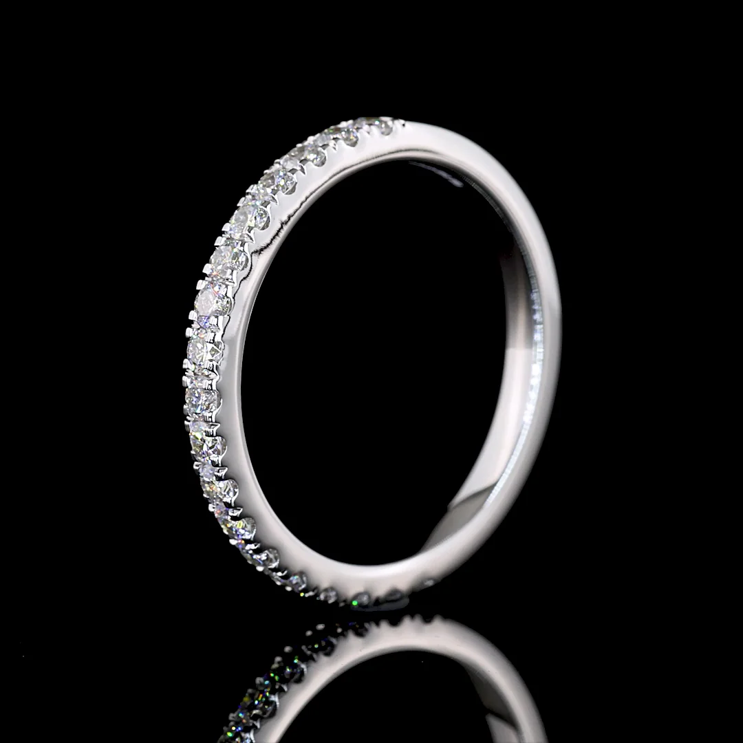 0.6 Cts 18k White Gold Round Shape Half Eternity Eternity Band - Image 4