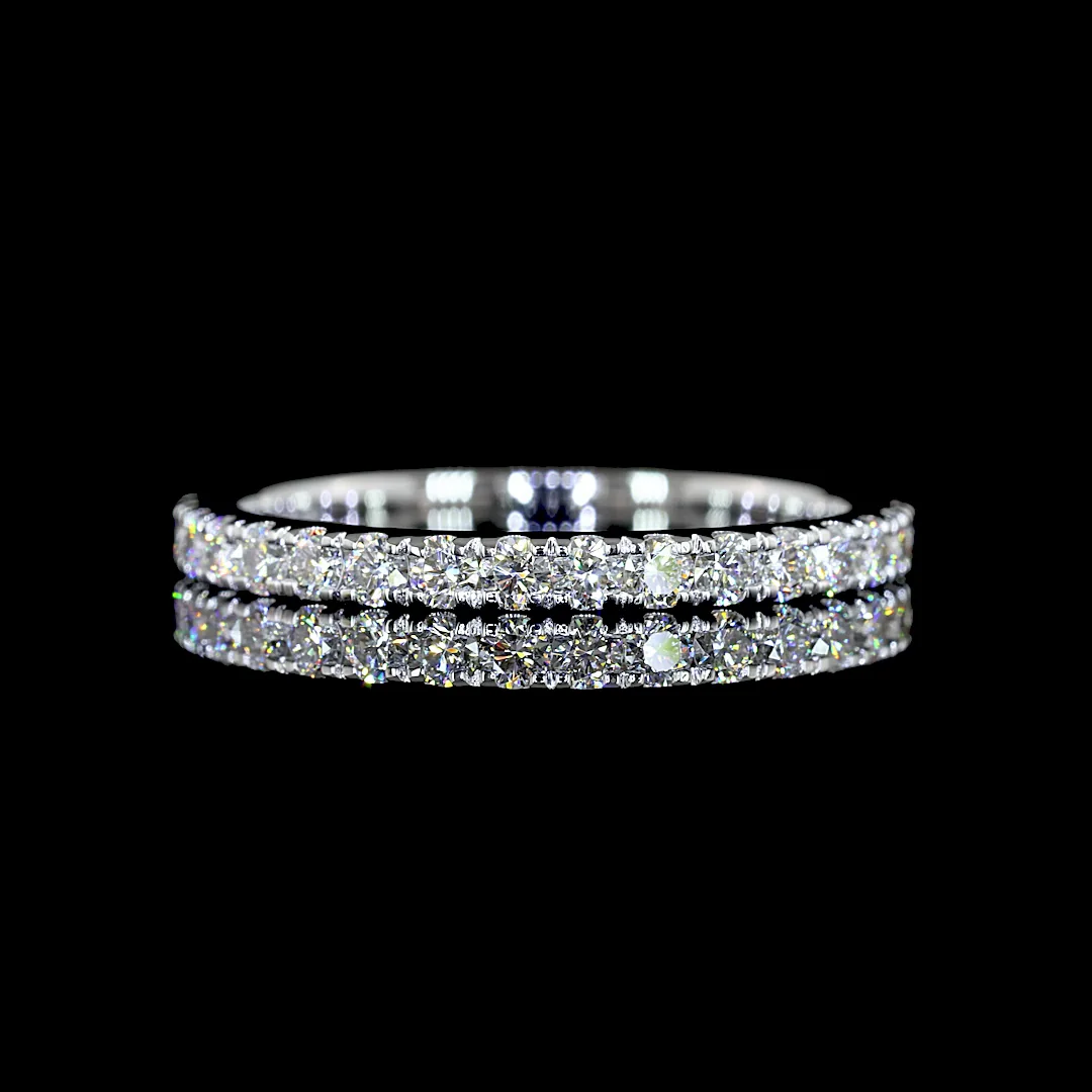 0.6 Cts 18k White Gold Round Shape Half Eternity Eternity Band - Video