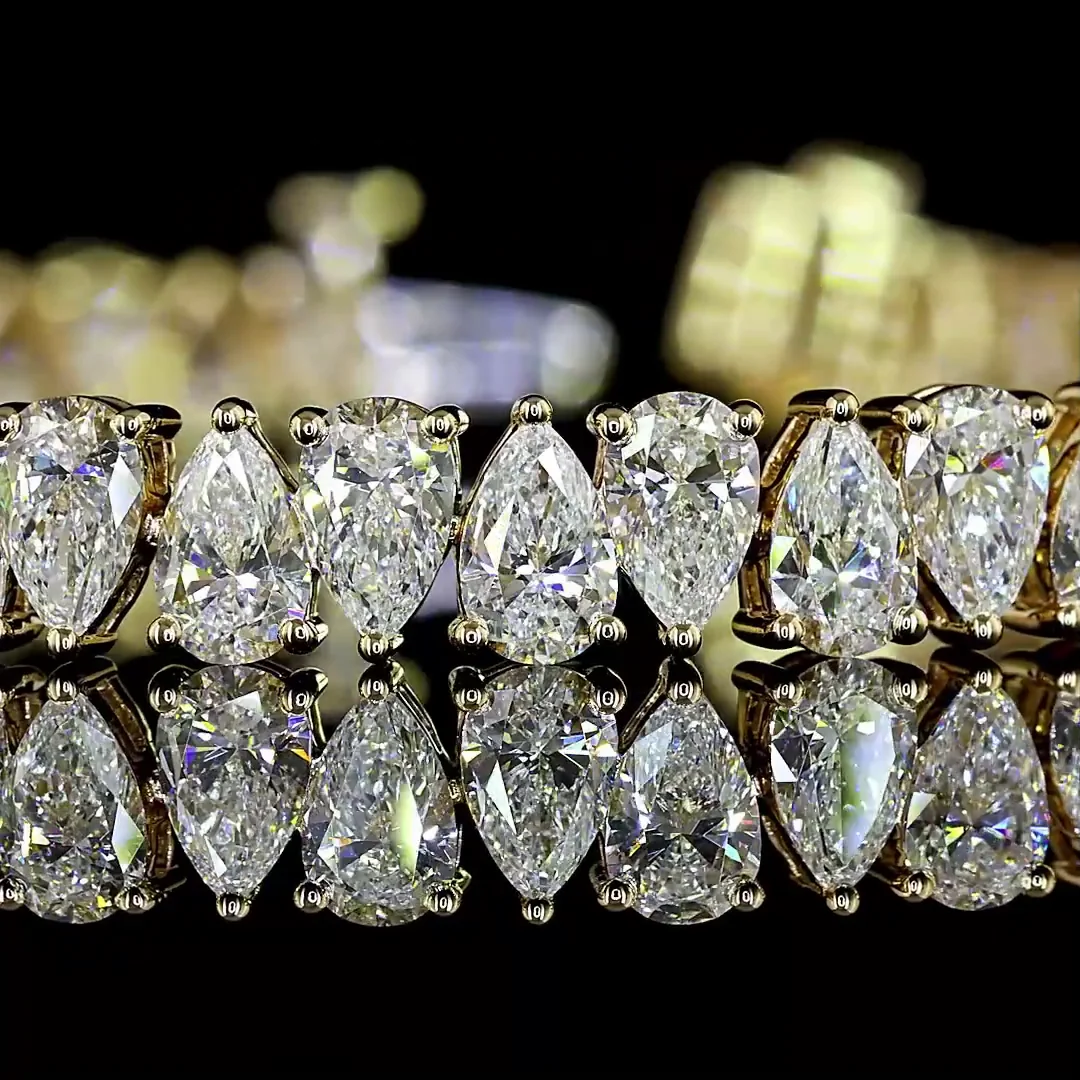 10.98 Cts 14k Yellow Gold Pear Shape Tennis Bracelet - Image 2