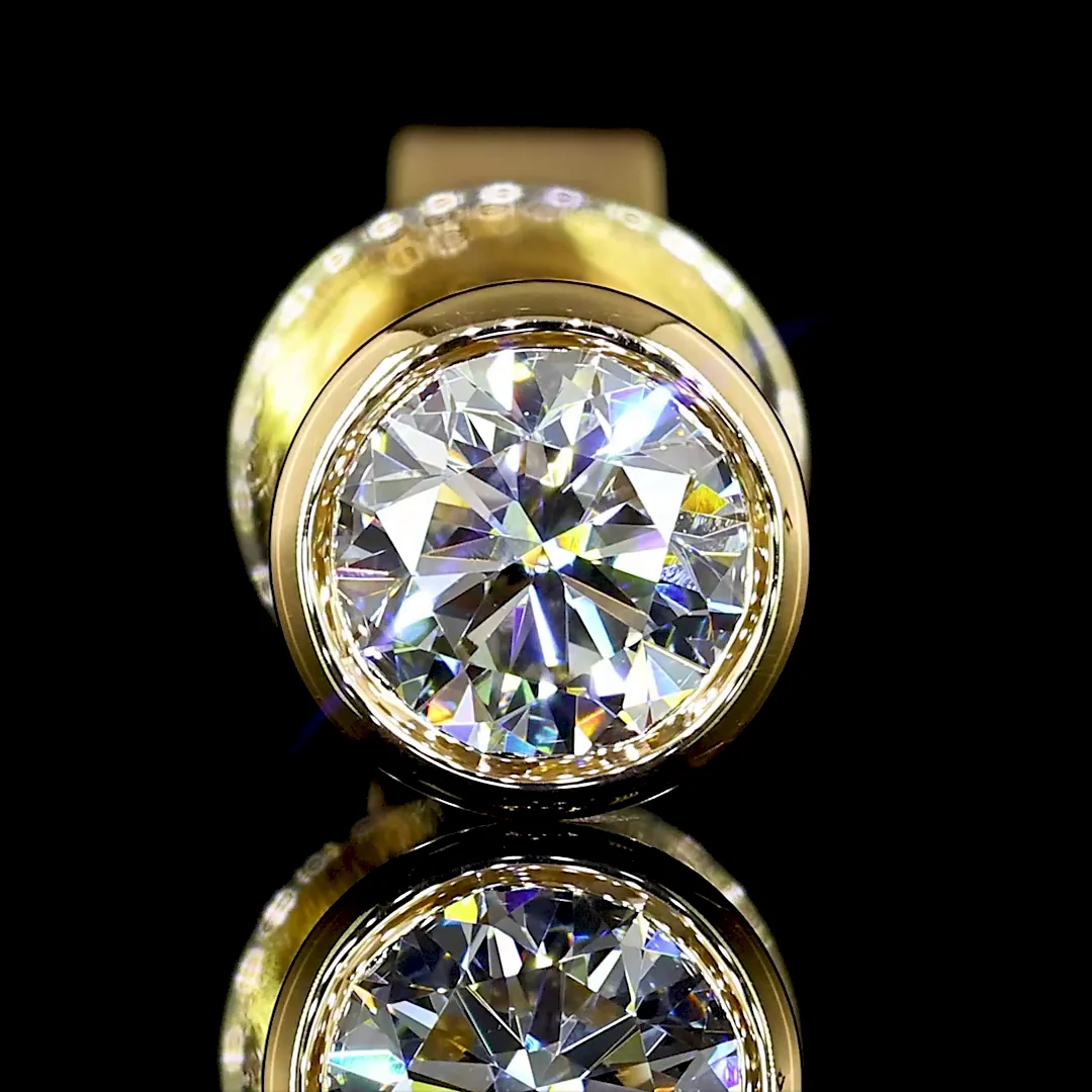 0.51 Cts 18k Yellow Gold Round Shape Studs Earring - Image 2