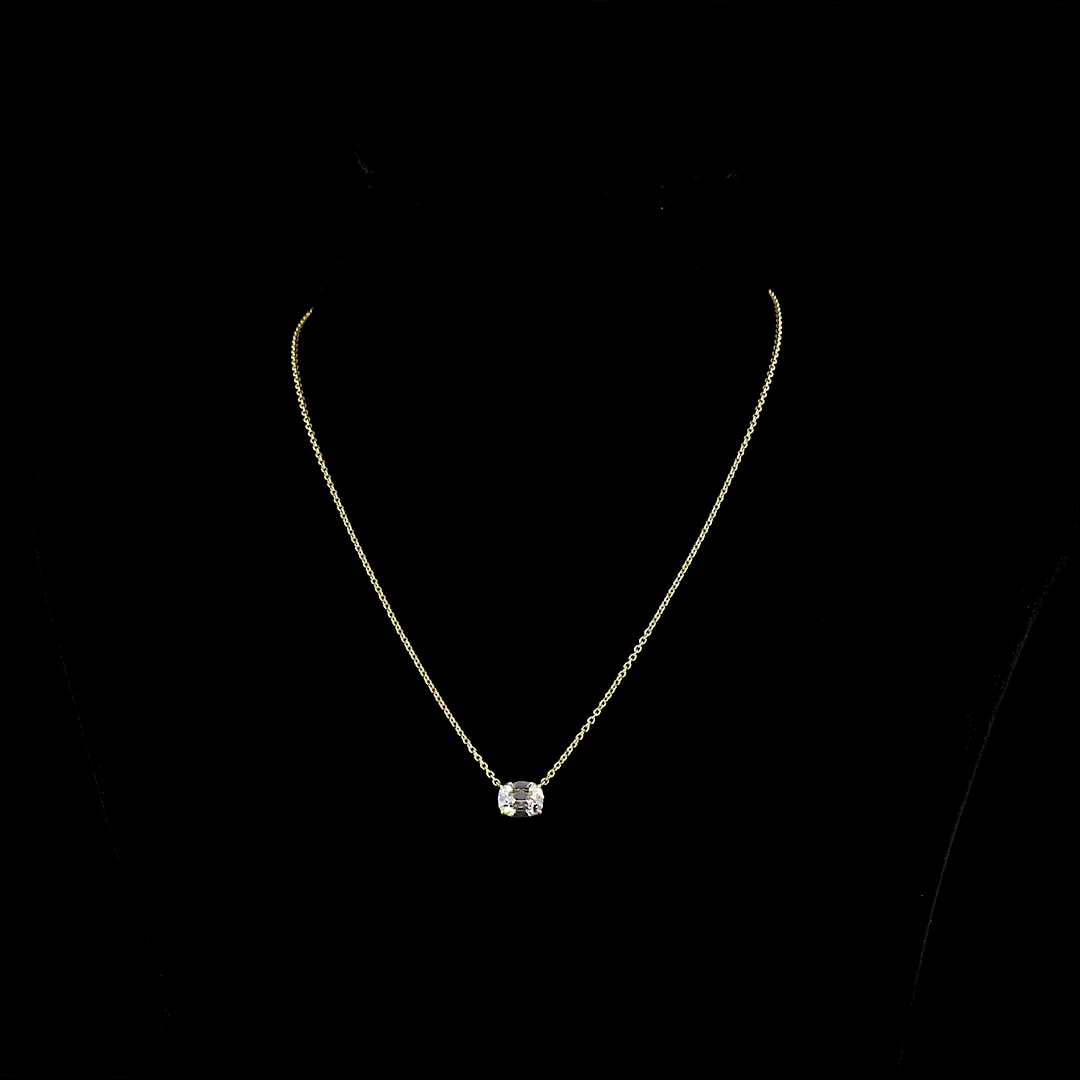 2.07 Cts 18k Yellow Gold Cushion Brilliant Shape Solitaire Pendant - Video