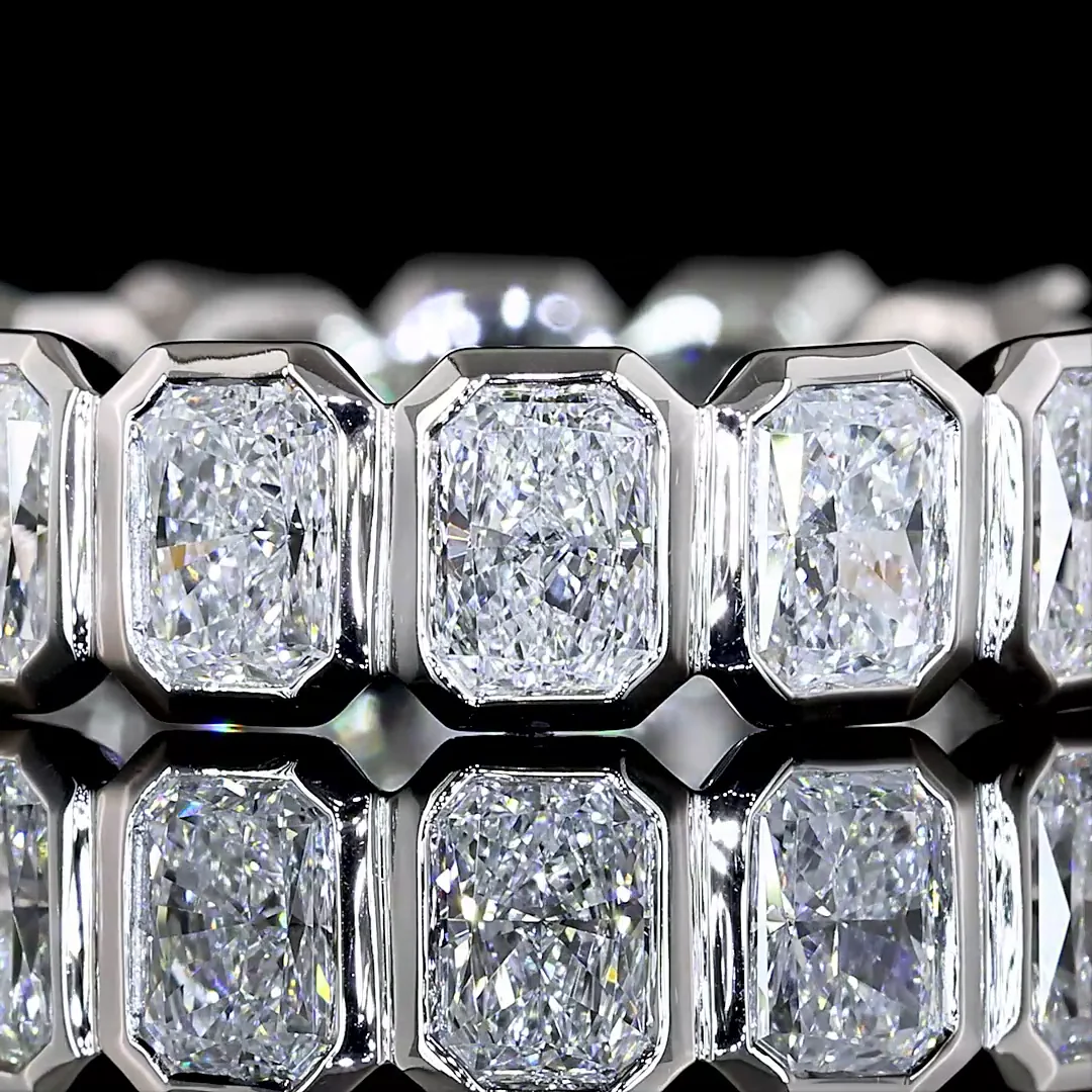 2.47 Cts Platinum Radiant Shape Eternity Band Eternity Band - Image 3