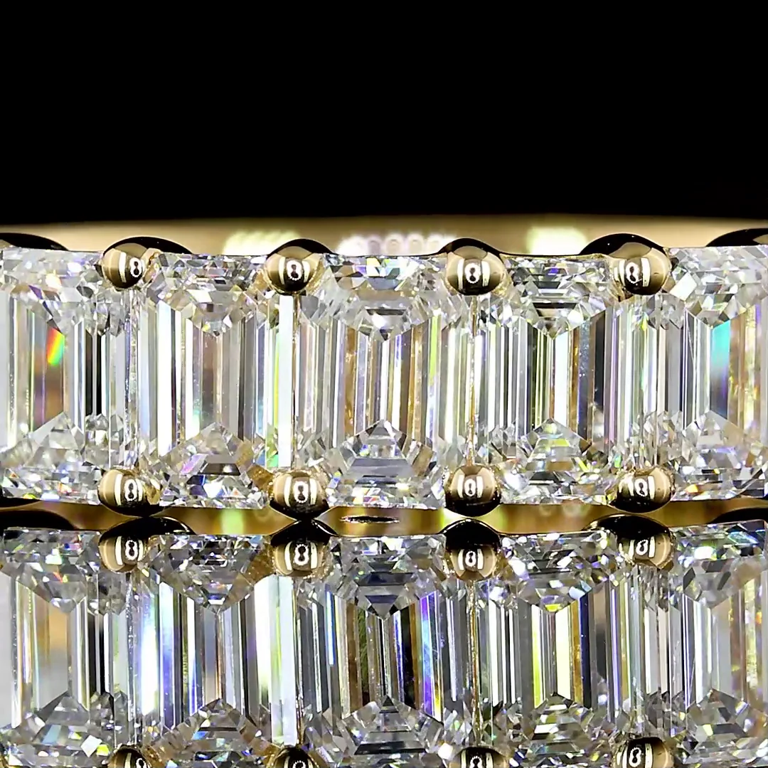 1.7 Cts 18k Yellow Gold Emerald Shape 3/4 Band Eternity Band - Image 3