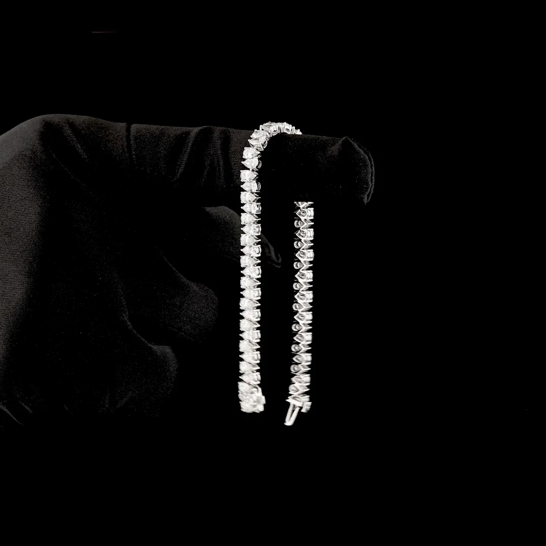 9.59 Cts 14k White Gold Pear Shape Tennis Bracelet - Image 3