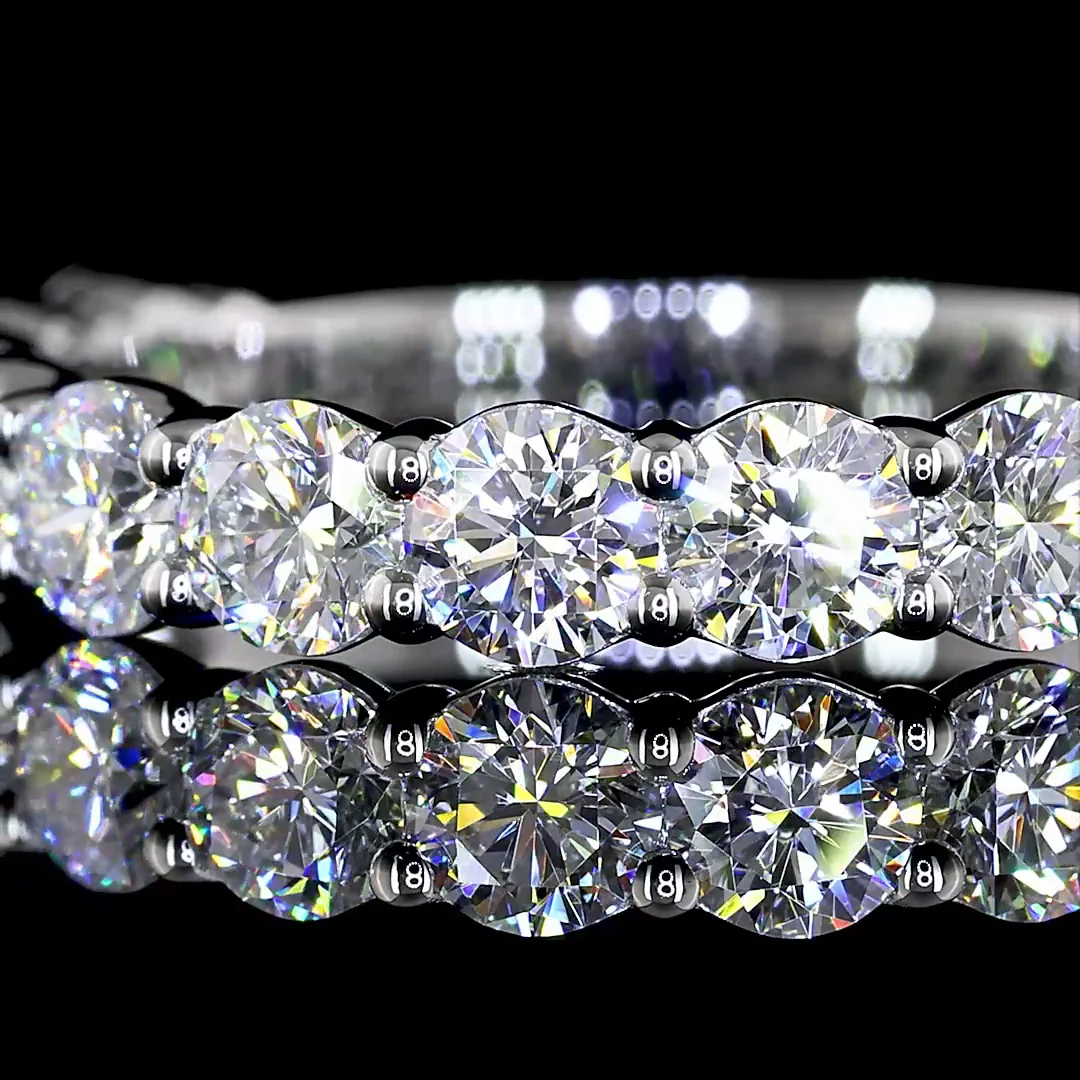 1.46 Cts Platinum Round Shape 3/4 Band Eternity Band - Image 3