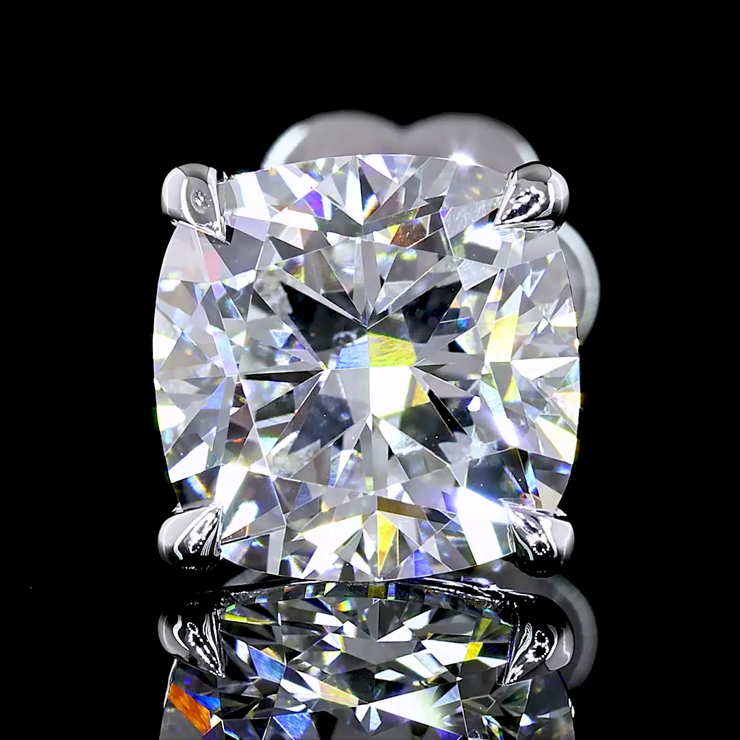 4.13 Cts 14k White Gold Square Cushion Brilliant Shape Studs Earring - Image 2