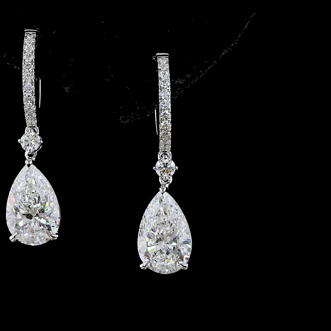 3.8 Cts 14k White Gold Pear Shape Hanging Earring - Image 3