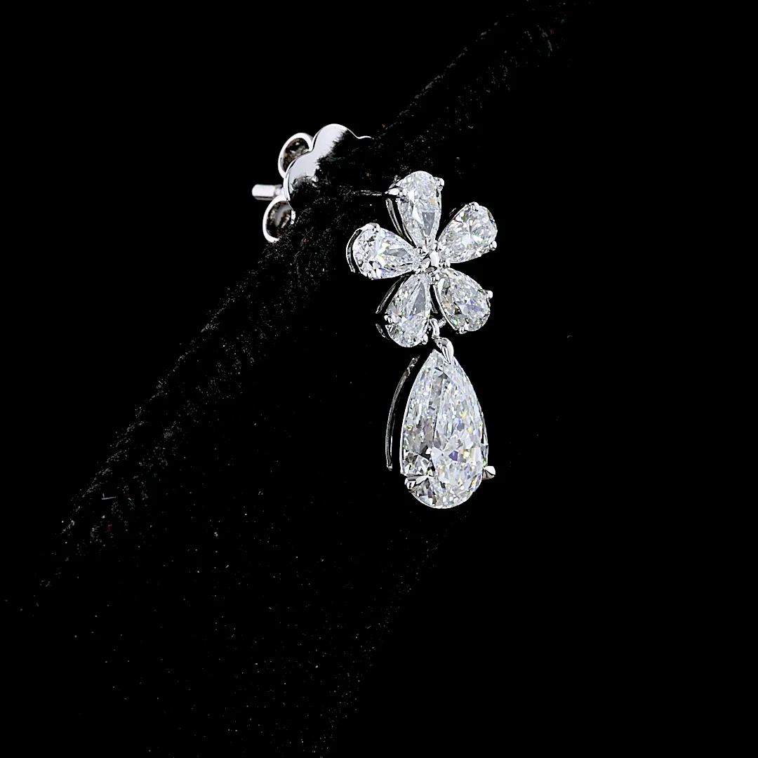 1.9 Cts 14k White Gold Pear Shape Hanging Earring - Image 2