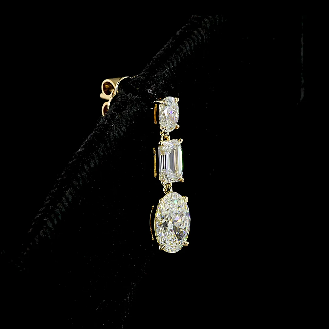 2.39 Cts 14k Yellow Gold Oval Shape Hanging Earring - Image 2