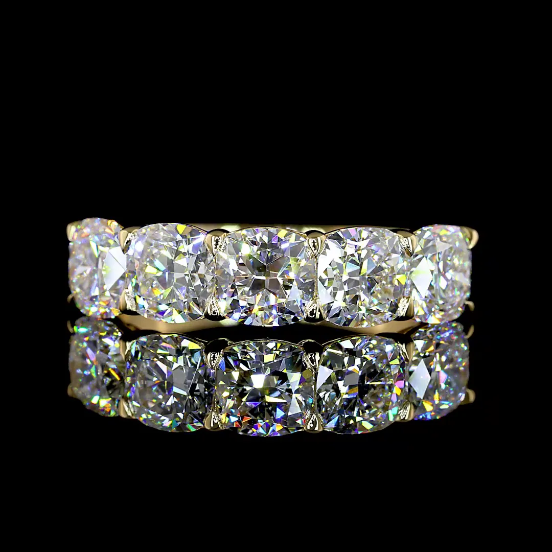 2.93 Cts 14k Yellow Gold Square Cushion Brilliant Shape 5 Stones Eternity Band - Video