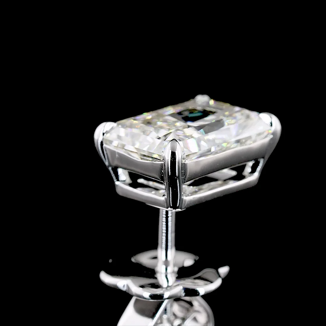 3.72 Cts 14k White Gold Radiant Shape Studs Earring - Image 4