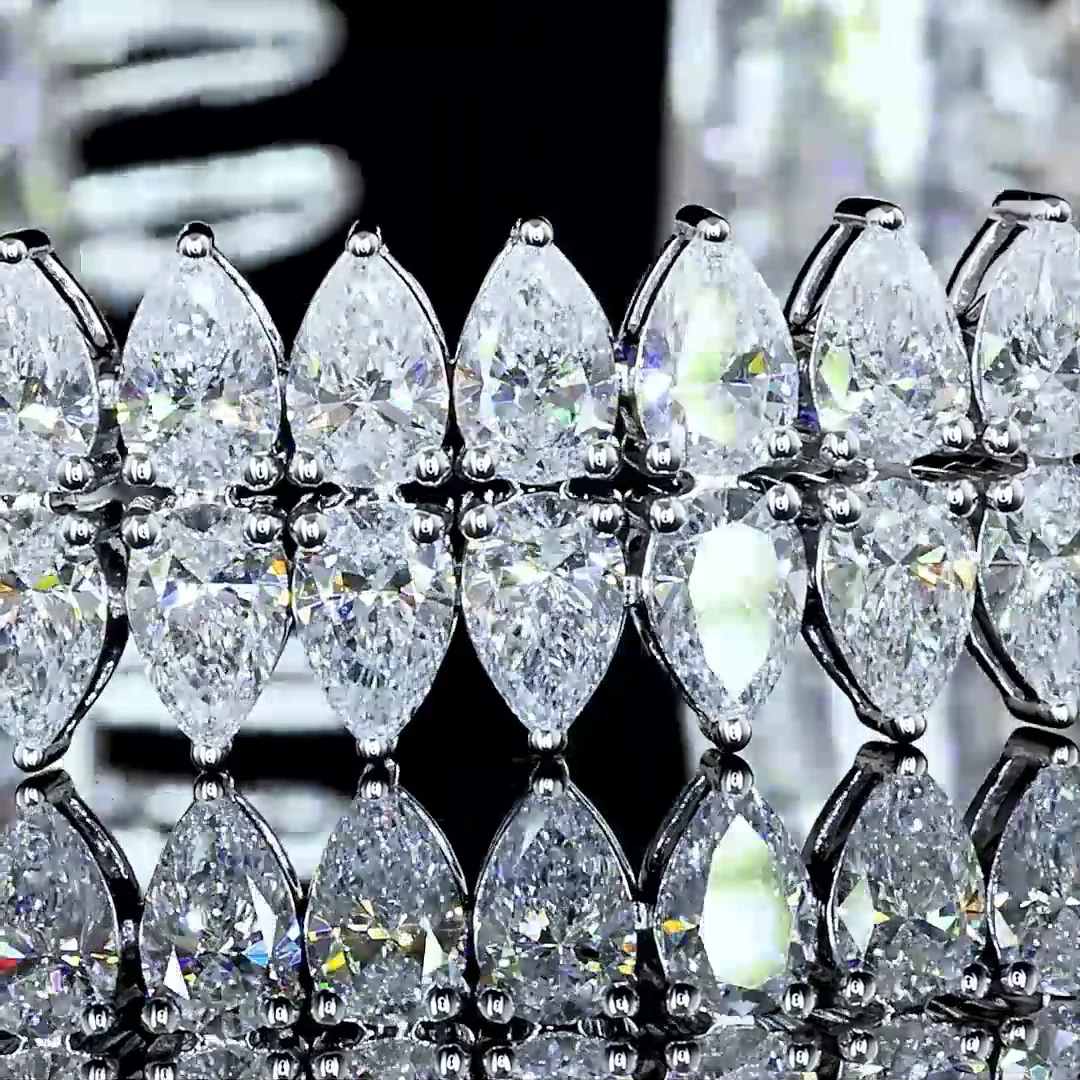 14.65 Cts 14k White Gold Pear Shape Special Bracelet - Image 2