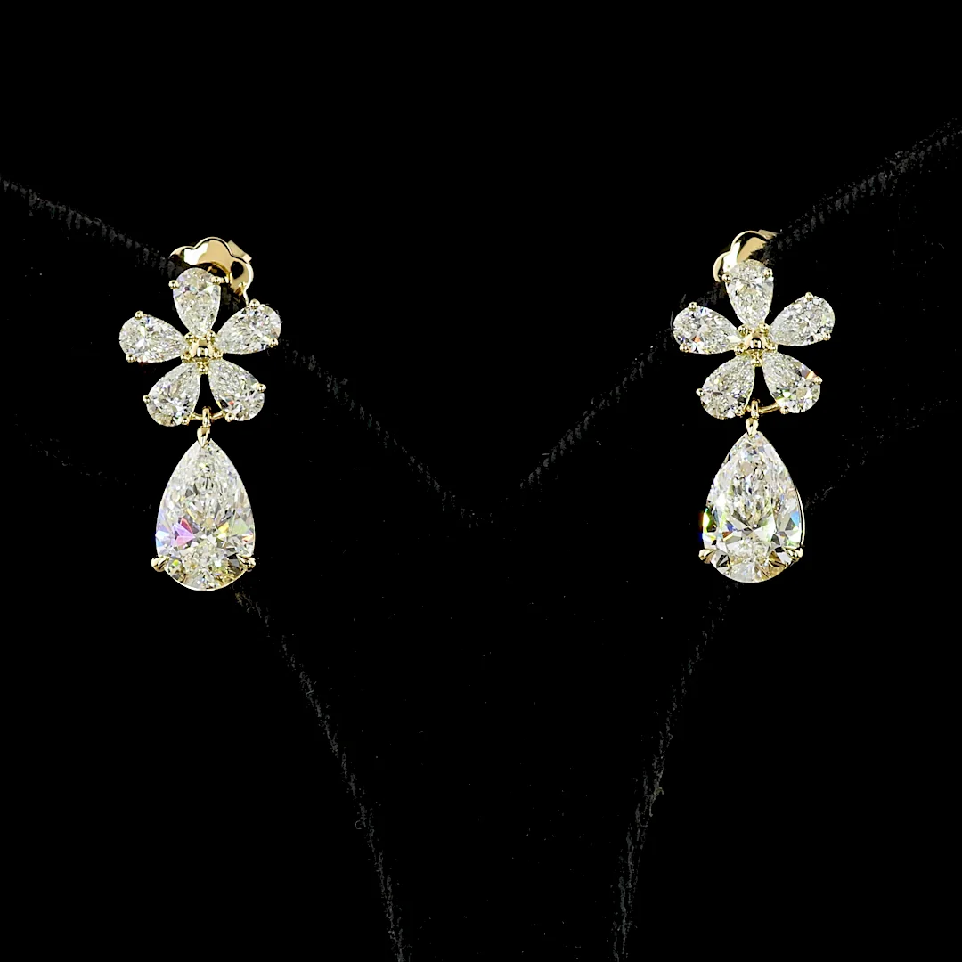 6.09 Cts 14k Yellow Gold Pear Shape Hanging Earring - Image 3