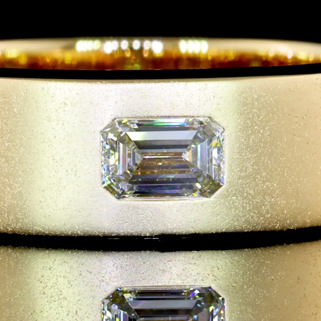 0.3 Cts 14k Yellow Gold Emerald Shape Solitaire Ring - Image 3