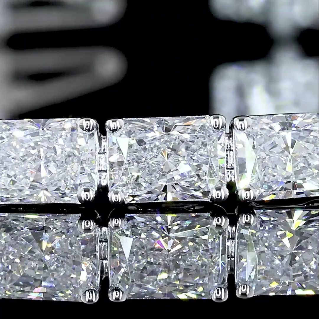 8.34 Cts 14k White Gold Radiant Shape Tennis Bracelet - Image 2