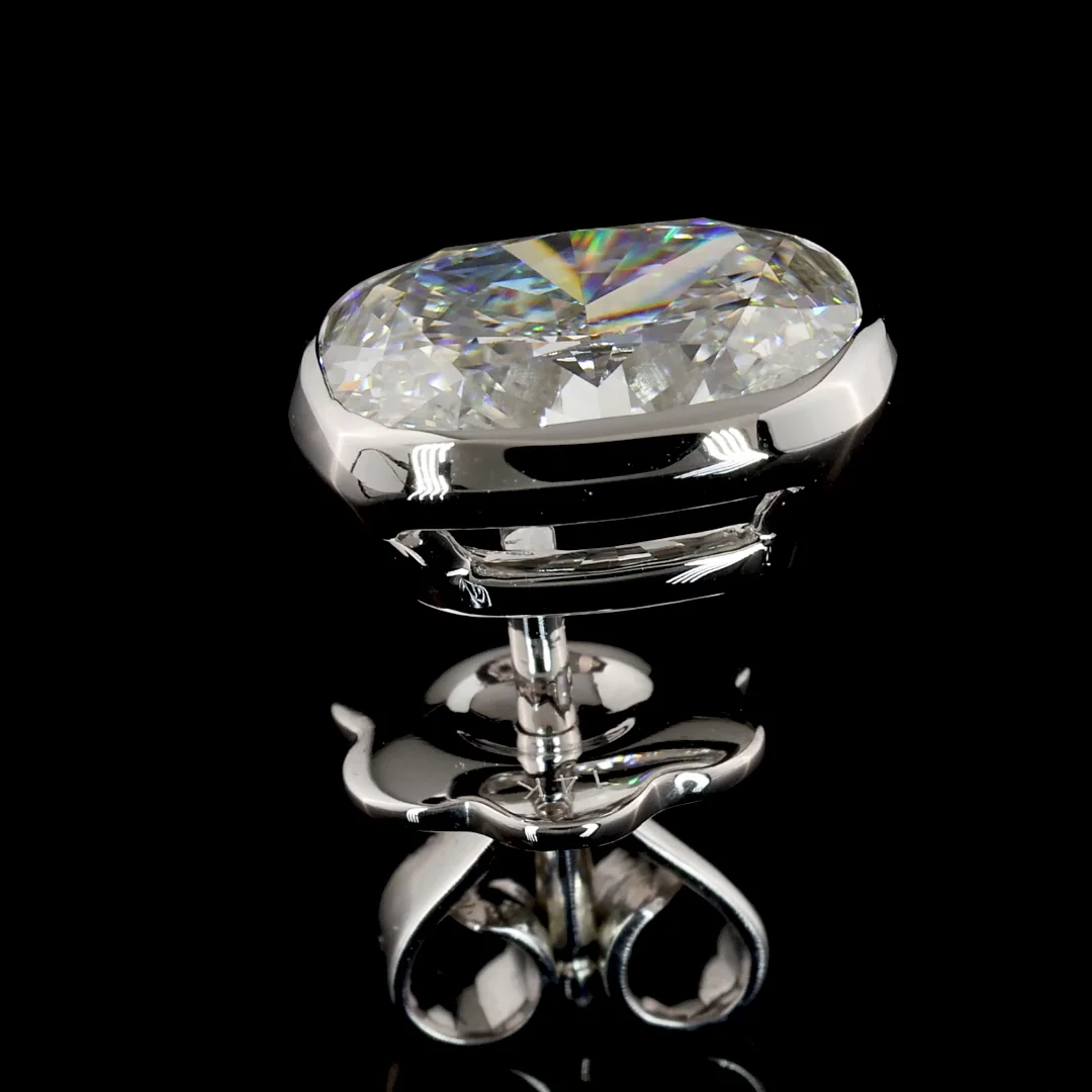 3.23 Cts 14k White Gold Cushion Brilliant Shape Studs Earring - Image 4