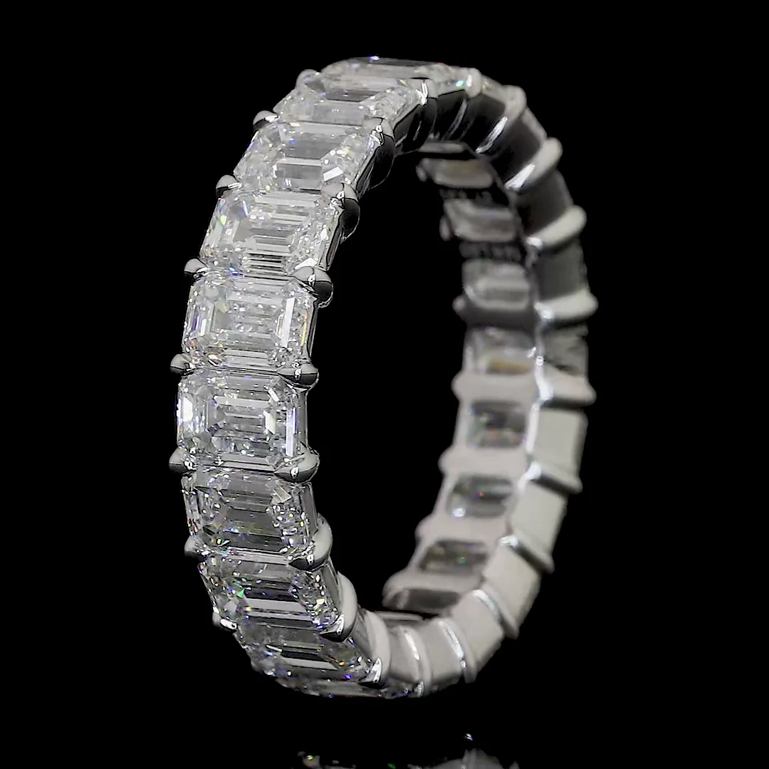 9.19 Cts 18k White Gold Emerald Shape Eternity Band Eternity Band - Image 4