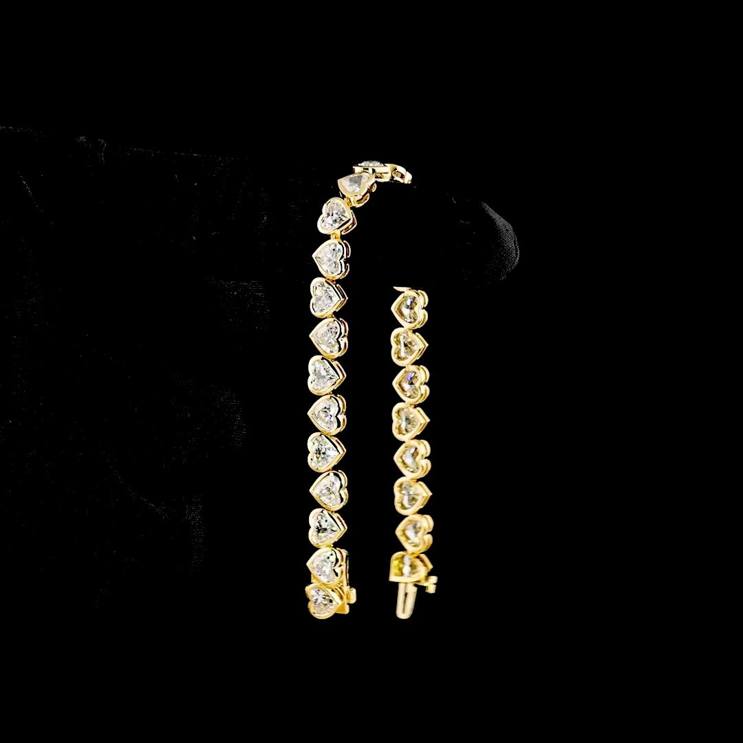 13.47 Cts 18k Yellow Gold Heart Shape Tennis Bracelet - Image 3