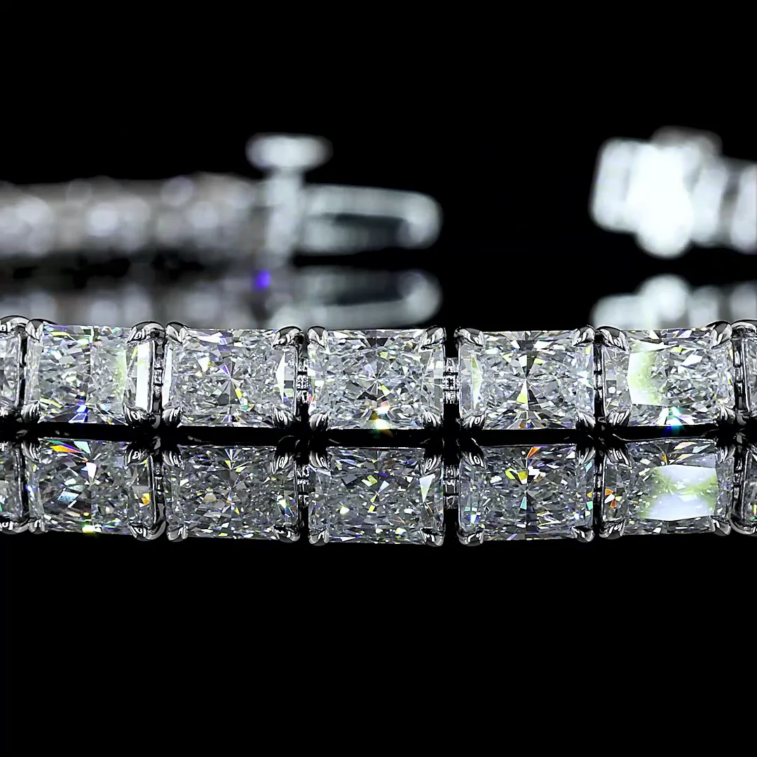 10.13 Cts 14k White Gold Radiant Shape Tennis Bracelet - Image 3