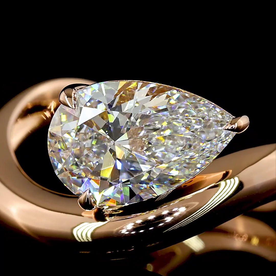 1.78 Cts 14k Yellow Gold Pear Shape Solitaire Ring - Image 3