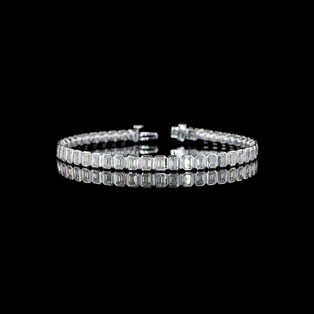 6.83 Cts 14k White Gold Emerald Shape Tennis Bracelet - Video