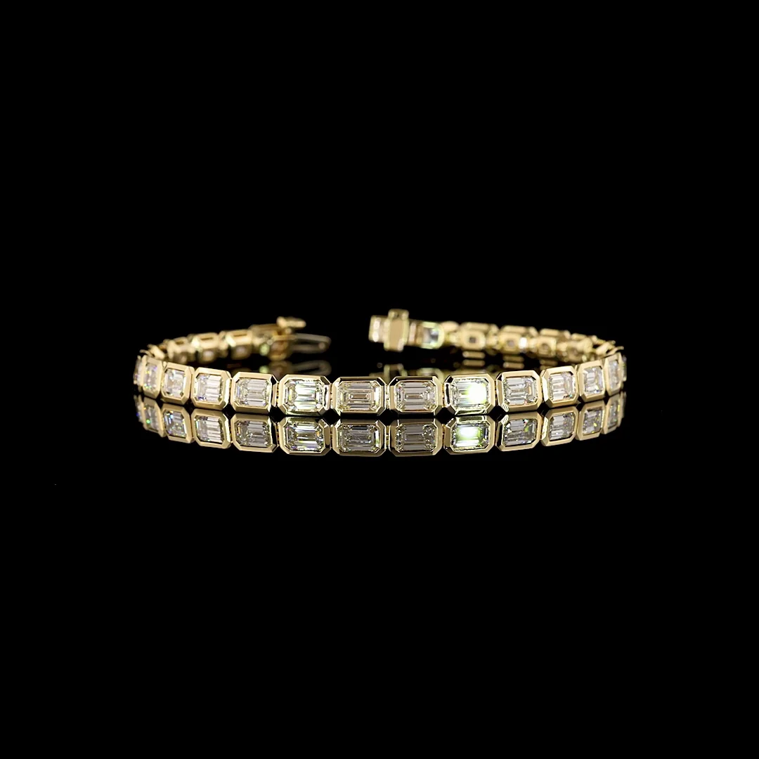 9.96 Cts 14k Yellow Gold Emerald Shape Tennis Bracelet - Video