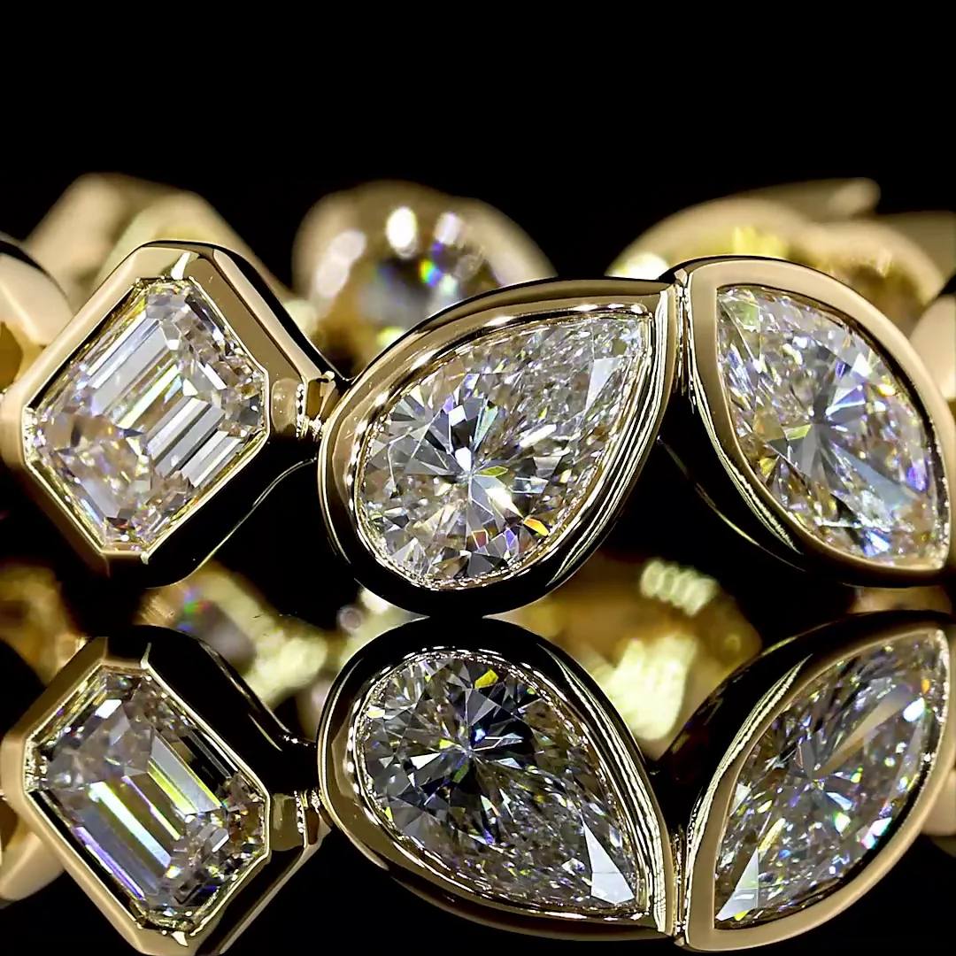 2.6 Cts 18k Yellow Gold Mix Shape Eternity Band Eternity Band - Image 3