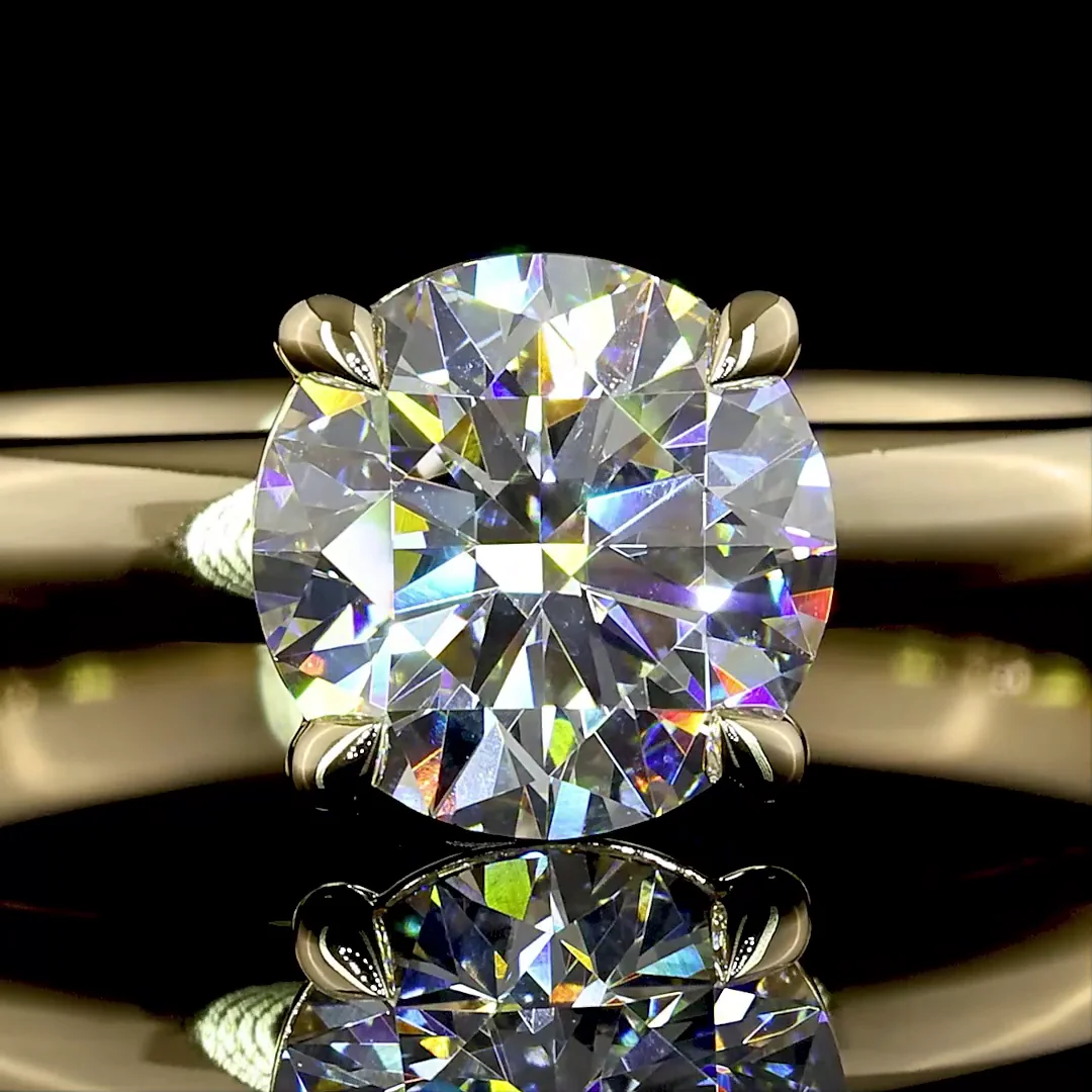 1.02 Cts 14k Yellow Gold Radiant Shape Solitaire Ring - Image 3